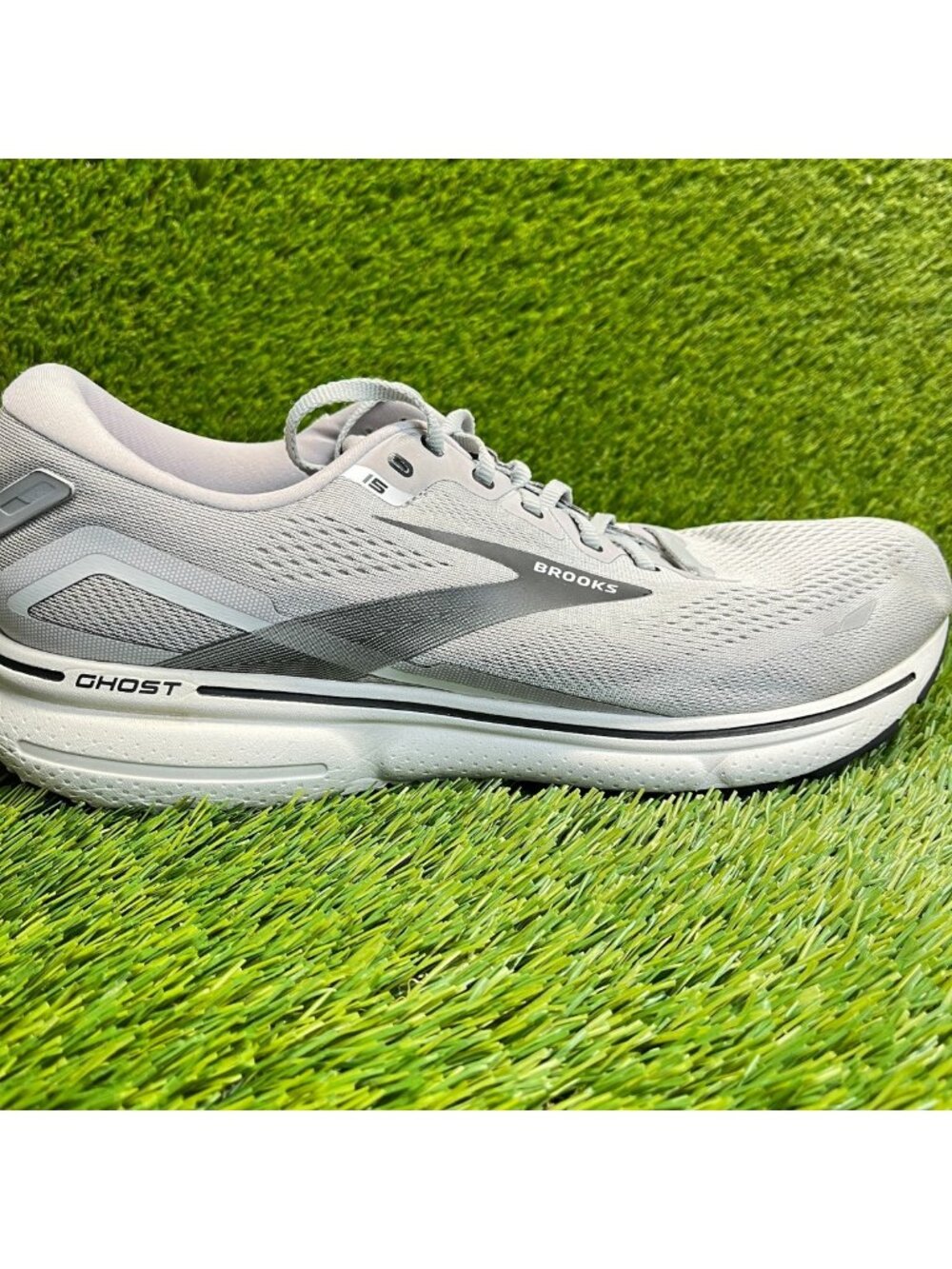 Brooks Ghost 15 Mens Size 12.5 Gray Athletic Running Walking Shoes Sneakers